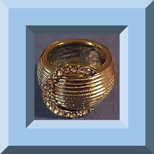 Size 9 Silver Tone Horse Shoe Design Ring